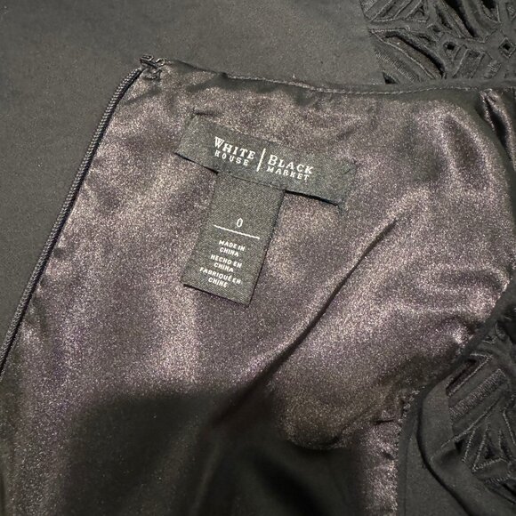 White House Black Market Sleeveless Geo Cutout Tank Top Back Zipper Sz 0 EUC - Picture 8 of 8